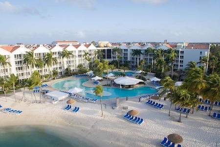 Renaissance Wind Creek resort - Aruba