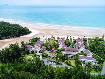 Apsara Beachfront Resort & Villa - Thailand
