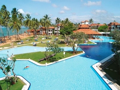 Club Dolphin - Sri Lanka